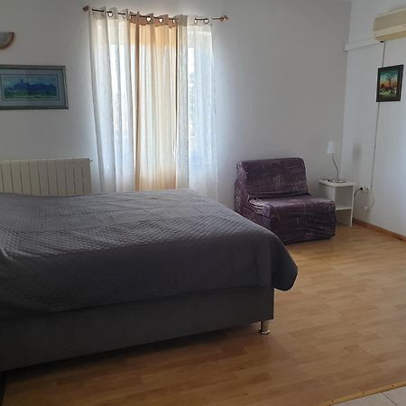 Rooms With A Parking Space Krk - 13553 Vrh  외부 사진